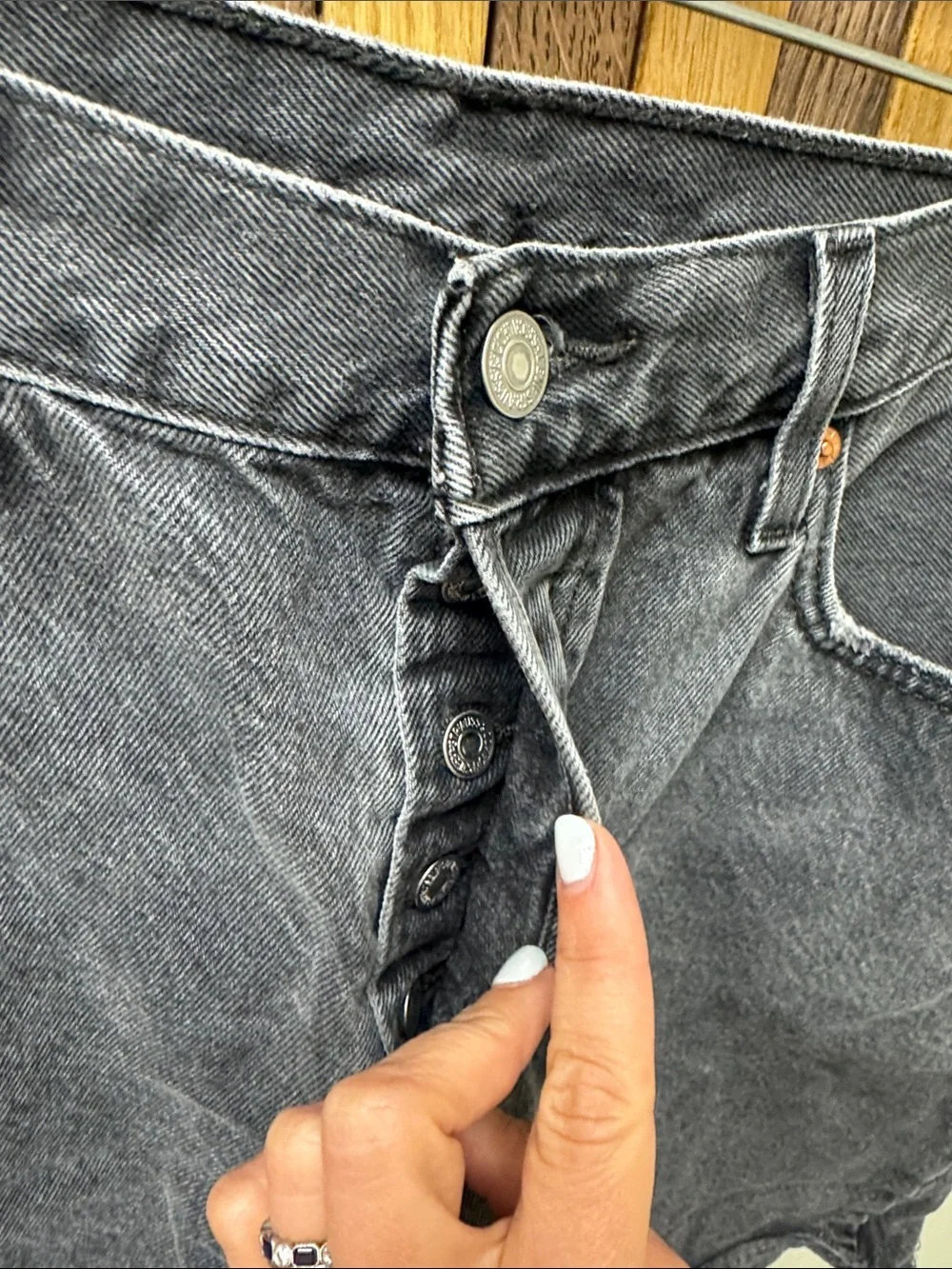 Levis 501 90s Washed Black Cut Off 100% Cotton Jean Shorts, size 31